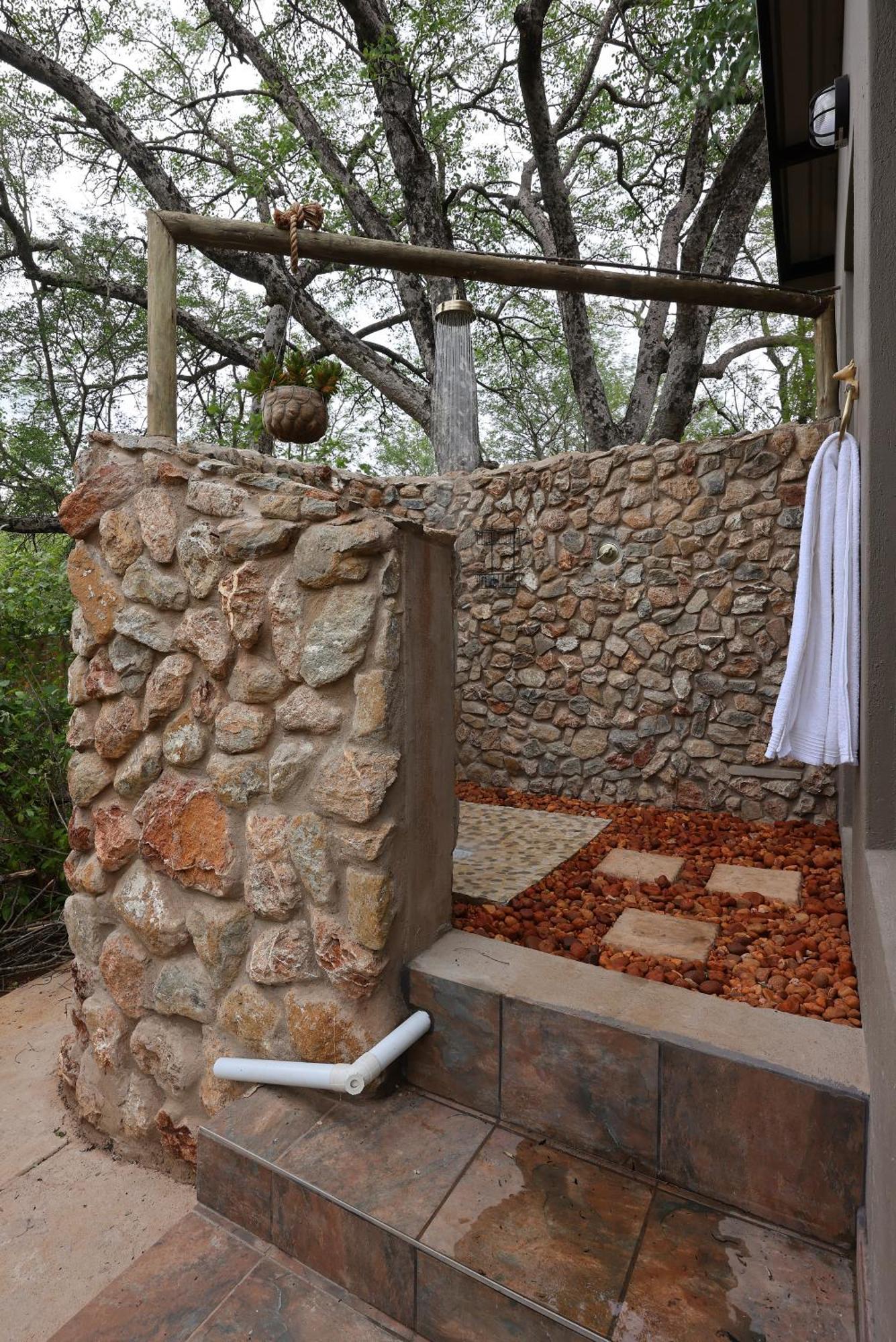 מרלות' פארק Grace Of Africa, Couples 5 Star Nature Lodge מראה חיצוני תמונה